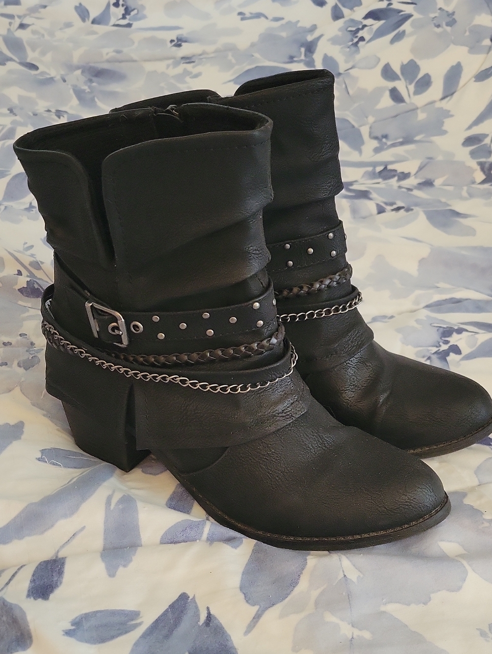 Black Studded Chain Detail Women's Ankle Boots